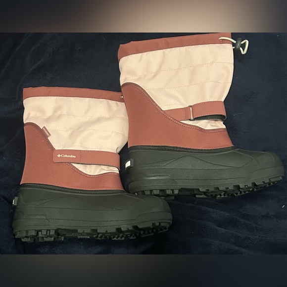 NWT COLUMBIA Powerbug Plus II Kids Boots Youth Sz 5  Dusty Pink/Beetroot - Picture 3 of 7